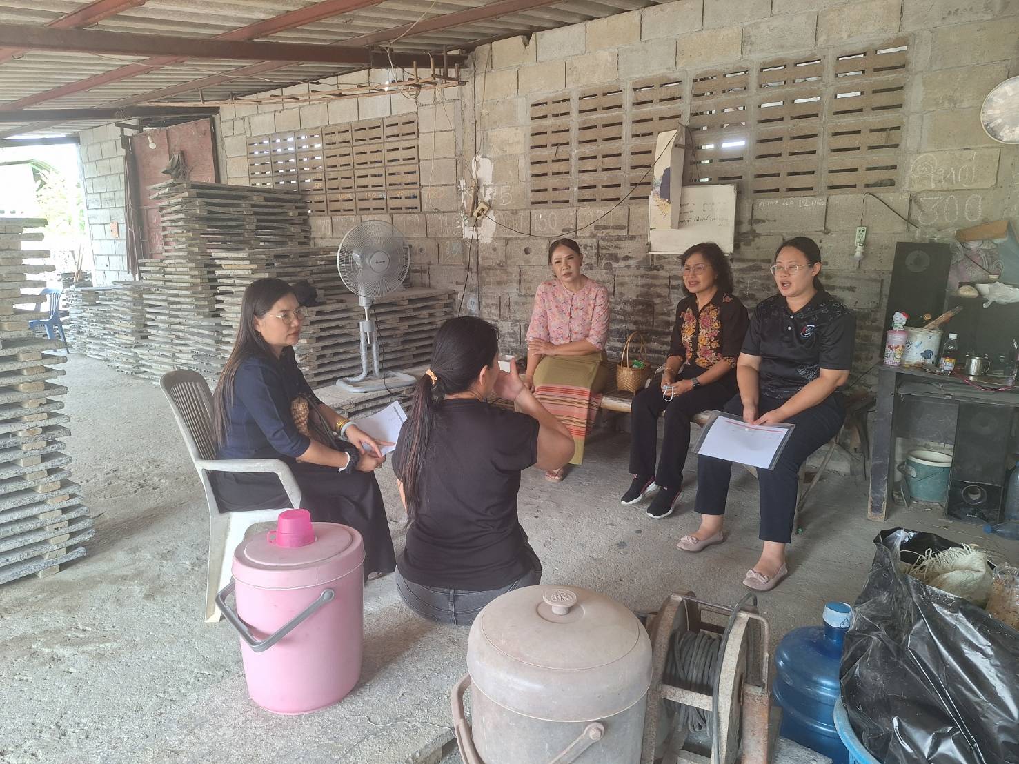  ลงพื้นที่ติดตามและสนับสนุนการดำเนินงานกองทุนพัฒนาบทบาทสตรี